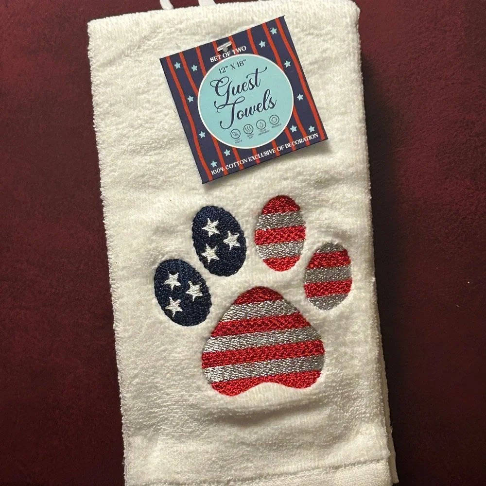 Embroidered Paw Print American Flag Finger Tip Towel Set of 2 New